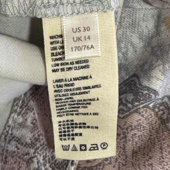 We The Free - Just Float On Flare Pants in Paisley Print Size 30 - Picture 13 of 15